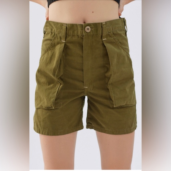 SOLD Urban Renewal Vintage Patch Pocket Utility Short, Green Cargo Shorts, 26 - Picture 4 of 8